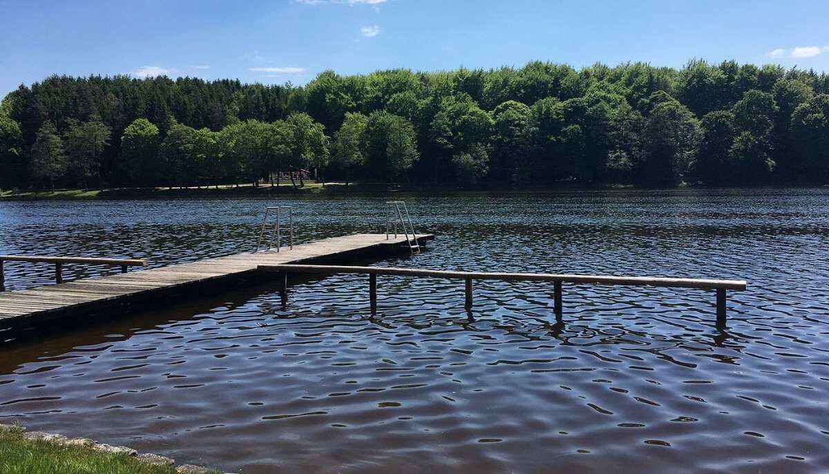3 zimmer in franking am holzoestersee am see mit badestelle