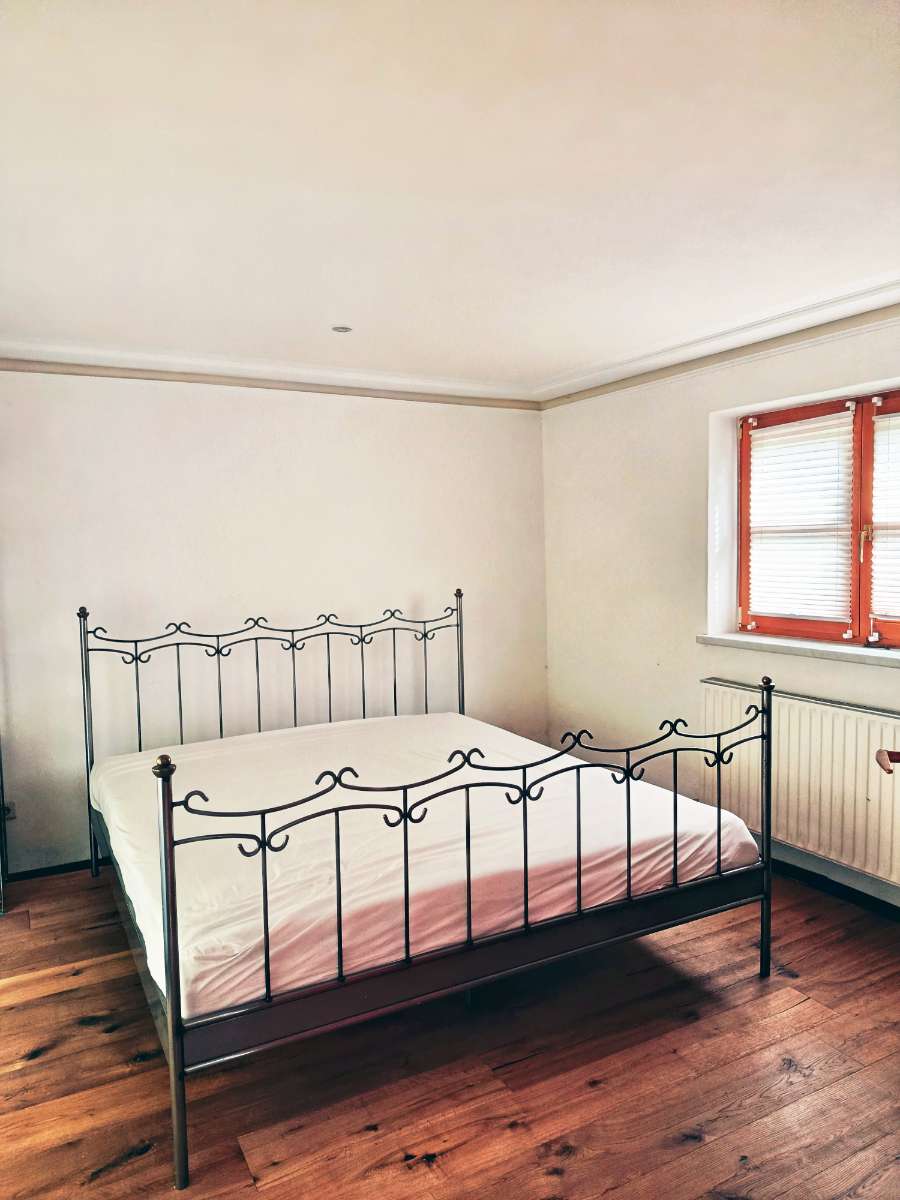 Kuenstlerhaus in mondsee schlafzimmer